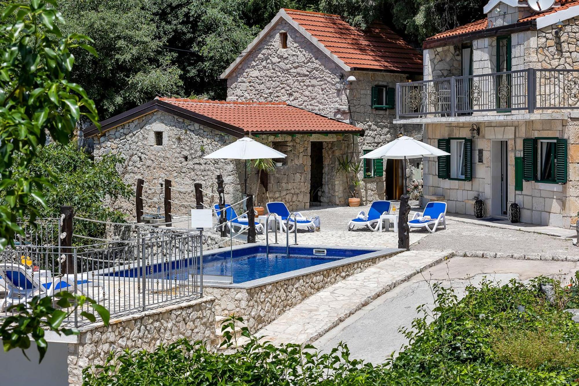 Stonehouse Residence In Makarska With Heated Pool Eksteriør bilde